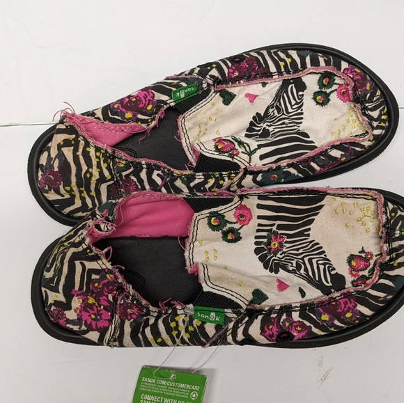 Sanuk Gir Zebra Flats - Picture 2 of 10
